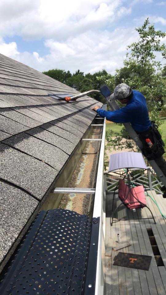 Roof And Gutter Cleaning